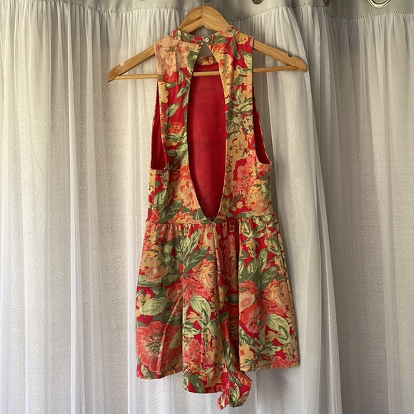 Kimchi Blue Floral Romper - Picture 2 of 6